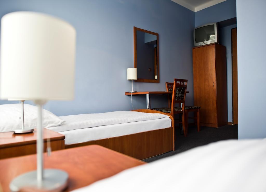 Hotel Korona อัวคอฟ ห้อง รูปภาพ