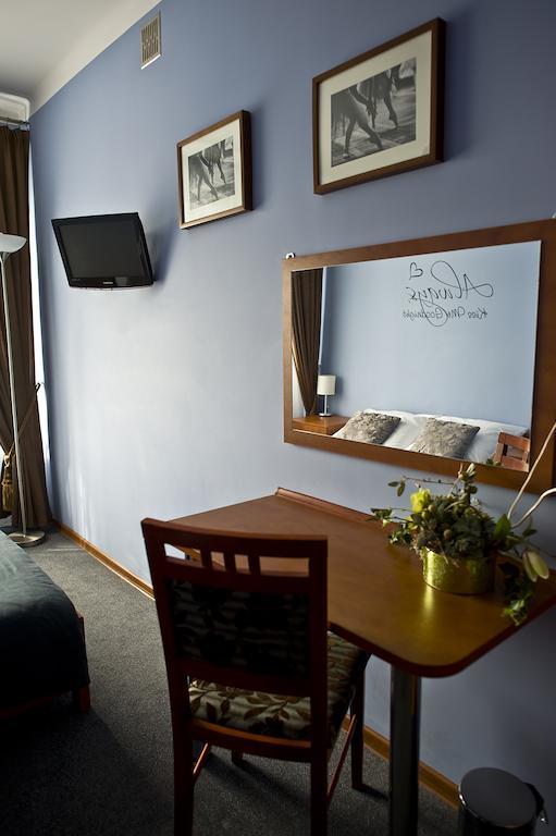 Hotel Korona อัวคอฟ ห้อง รูปภาพ
